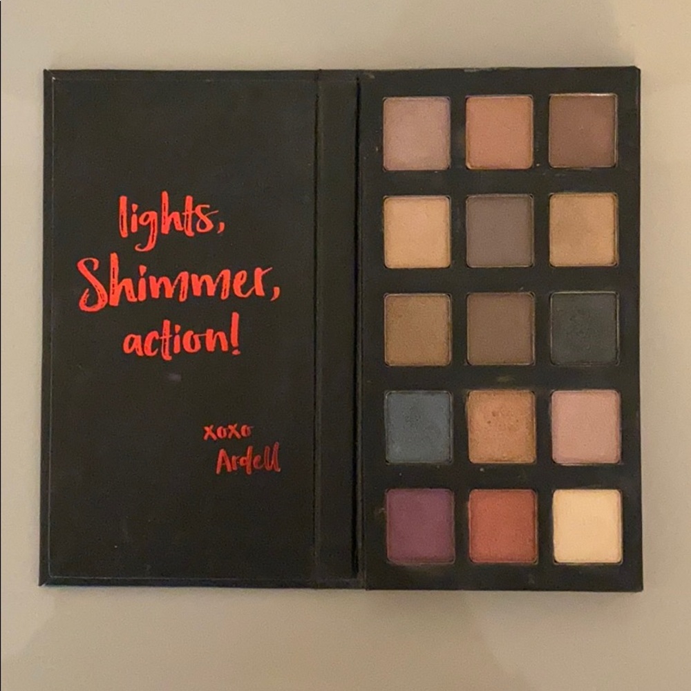 Eye shadow